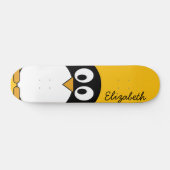Cute and Modern Cartoon Penguin Skateboard (Horizontaal)