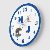 Cute Animaux Monogramme Acrylique Horloge Mur (Angle)