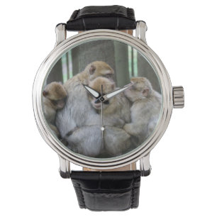 Cute Ape Family Group Hug Photography Horloge