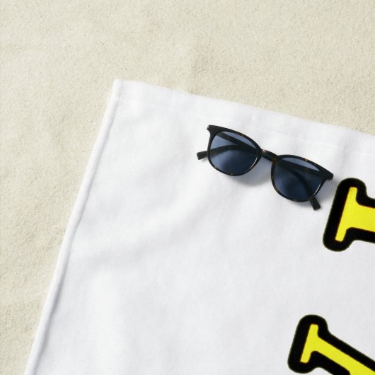 Cute Artwork Design "SURVIVOR". Kopen Strandlaken (In situ)