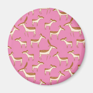 Cute Baby Deer and Family on Pink Magneet