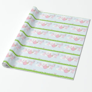Cute Baby Girl Clothes Line Cadeaupapier