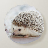 Cute Baby Hedegel Rond Kussen (Achterkant)