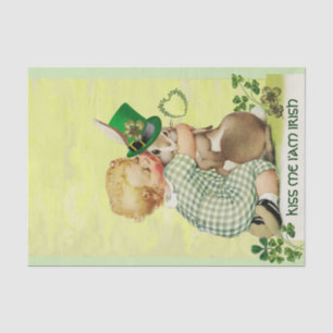 CUTE BABY HUGGING RABBIT Irish St. Patrick's Day Tissuepapier