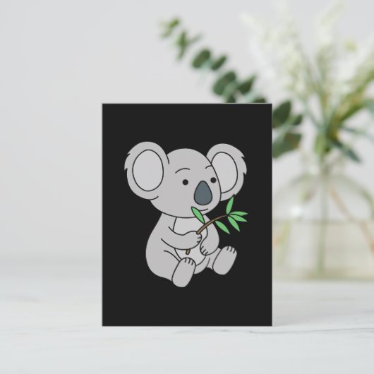 Cute Baby Koala met eucalyptusbladeren Briefkaart (Staand voorkant)