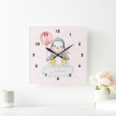 Cute Baby pinguin on a Cloud Vierkante Klok (Huis)