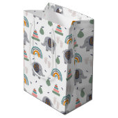 Cute Baby Speelgoed Pattern Medium Cadeauzakje (Achterkant Gekanteld)