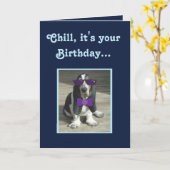 Cute Basset Hound sur la carte d'anniversaire drôl (Fleur jaune)