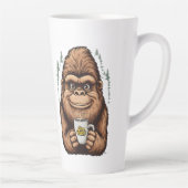 Cute Bigfoot Drinking Coffee  Funny Sasquatch  Latte Mok (Rechts)