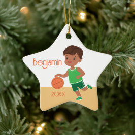 Cute Black Boy Basketball Persoonlijke Kerstmis Keramisch Ornament