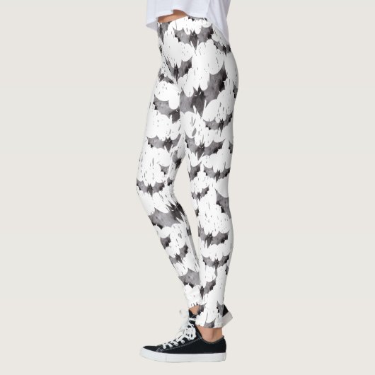 Cute Black & White Waterverf Bats Halloween Leggings (Links)