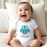 Cute Blue Owl Nom du garçon Première fête d'annive<br><div class="desc">Les couleurs de la chemise de hibou sur mesure comprennent l'aqua,  le bleu clair et le marron.</div>