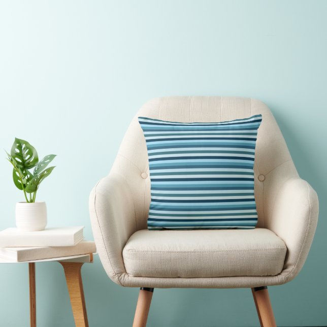Cute Blue Shade Stripes Kussen (Stoel)