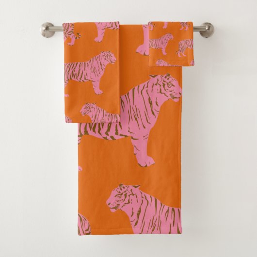 Cute Boho Oranje en Roze Tiger Art Pattern Bad Handdoek (Insitu)