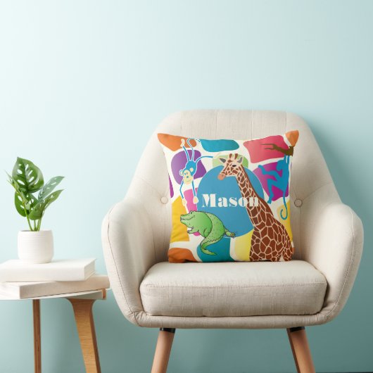 Cute Boy's Personalized Giraffe Monkey Alligator Kussen (Stoel)