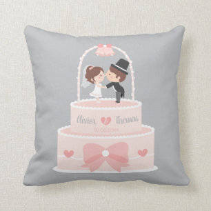 Cute Bride en Groom Pink Wedding Cake Pillow Kussen