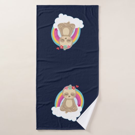 Cute Brown Sloth, Meditating on a Cloud Bad Handdoek (Badhanddoek)