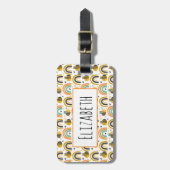 Cute Bumble Bee and Rainbows Pattern Bagagelabel (Voorkant verticaal)