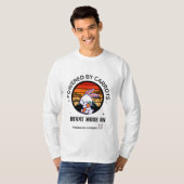 Cute Bunny Hugging Carrot Retro Sunset T-Shirt  (Devant entier)