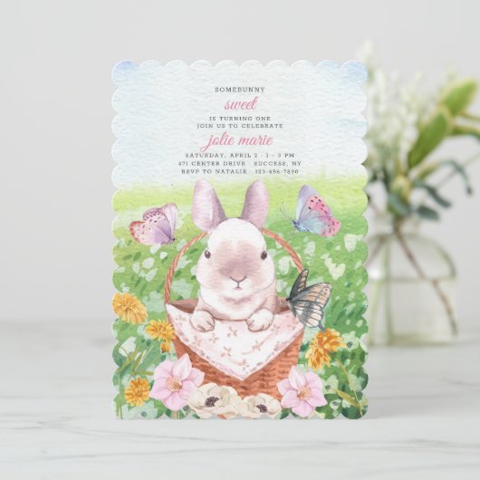 Cute Bunny in Basket Invitation (Debout devant)