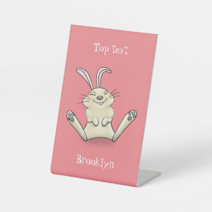 Cute bunny konbit cartoon illustration reclamebord met voetstuk