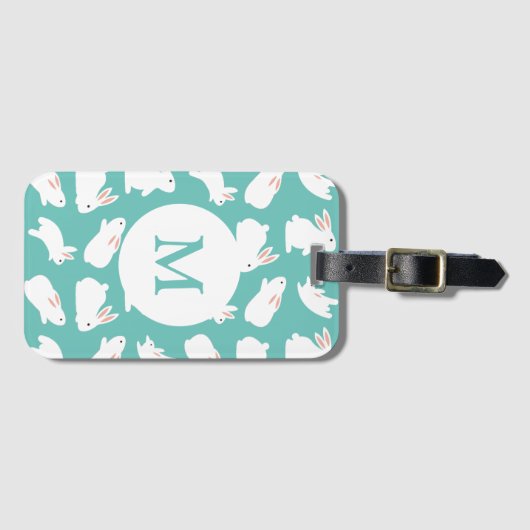 Cute Bunny Rabbit Pattern op Blauwgroen Monogram Bagagelabel (Voorkant (horizontaal))