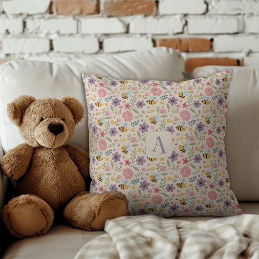 Cute cartoon bee flower pastel pattern monogram kussen