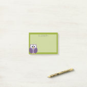 Cute Cartoon Owl Paars en Pistachio Custom Name Post-it® Notes (Op bureau)