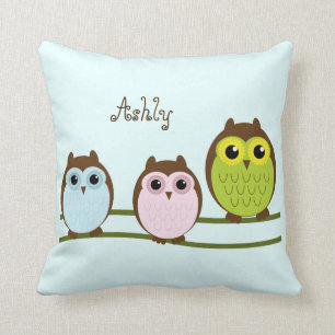Cute Cartoon Owls Personalized Sierkussen