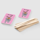 Cute Cartoon White Bunny duikt op Sign Roze Handwaaier (Niet-gemonteerd)