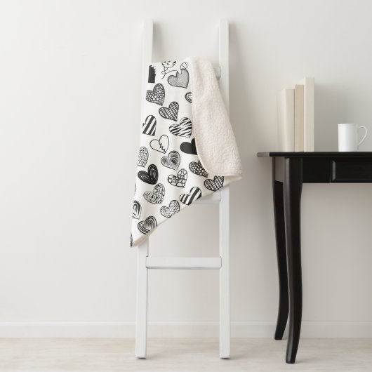 Cute Cat en Heart Black en White Pattern Sherpa Deken (In situ)