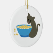 Cute Cat naast een blauw voedselblad Keramisch Ornament (Rechts)