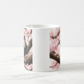 Cute Cat op een Cherry Blossom Tree Koffiemok (Center)