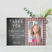 Cute Chalkboard Heart Pattern Birthday Foto Bedankkaart (Staand voorkant)