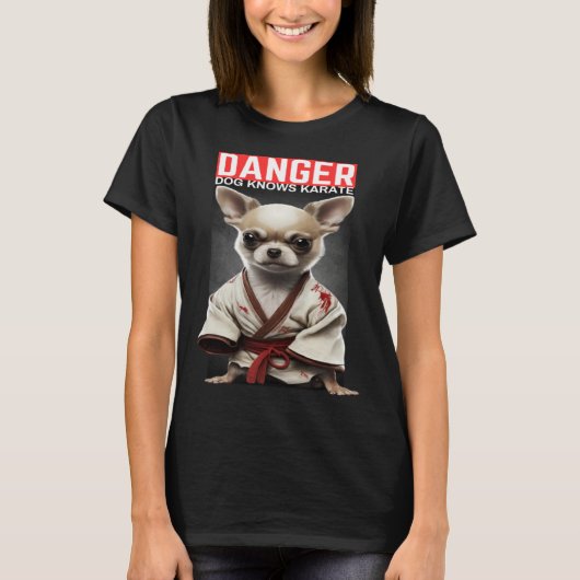 cute chihuahua dog knows Karate T-shirt (Voorkant)