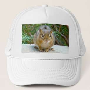 Cute Chipmunk heeft zijn oog op jou Trucker Pet