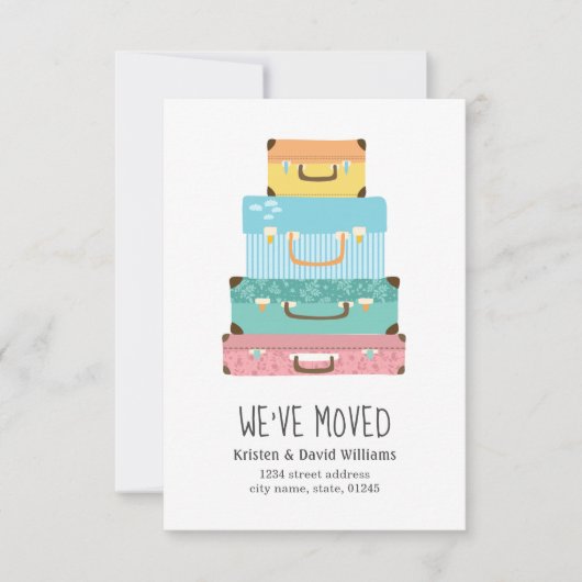 Cute Colorful Suitcase We hebben Moving Aankondiging (Voorkant)