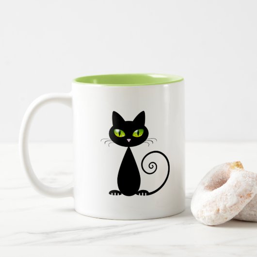 Cute Cool Sitting Black Cat met groene ogen Tweekleurige Koffiemok (Met donut)