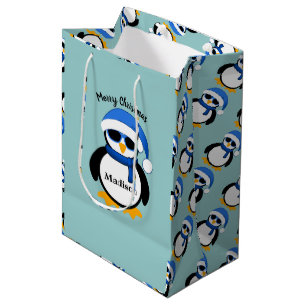 Cute coole pinguin Merry Kerstblauw Personaliseren Medium Cadeauzakje