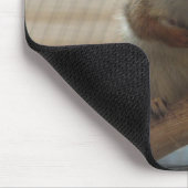 Cute Crouching Squirrel op Branch Muismat (Hoek)