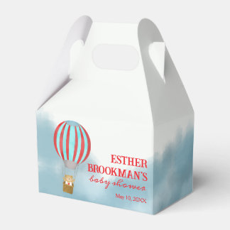 Cute Cub Flying Over the Clouds Baby Shower Bedankdoosjes