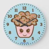 Cute Cupcake Nursery Wall Clock with Name Grote Klok (Voorkant)