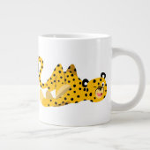 Cute Dashing Cartoon Cheetah Jumbo Mok (Rechts)