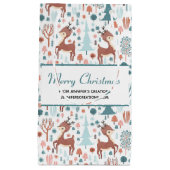 Cute Deer in Whimsical Forest Pattern Business Klein Cadeauzakje (Voorkant)