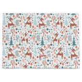 Cute Deer in Whimsical Forest Pattern Groot Cadeauzakje (Voorkant)