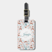 Cute Deer in Whimsical Forest Pattern Monogram Bagagelabel (Voorkant verticaal)