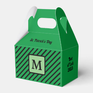 Cute Diagonal Stripes Green and Black Initiaal Bedankdoosjes