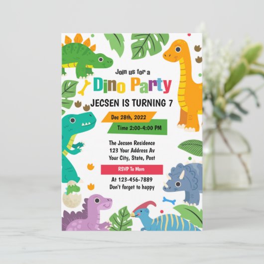 Cute Dinosaur Birthday Invitation Kaart (Staand voorkant)