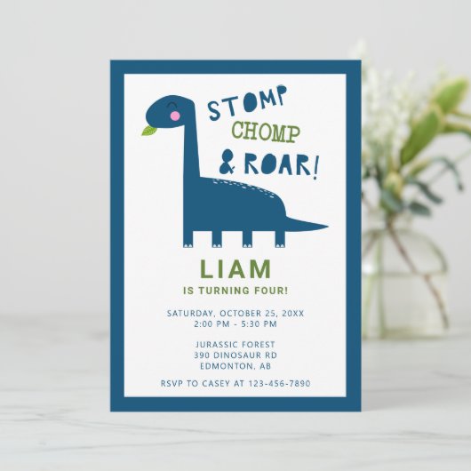 Cute Dinosaur Invitation Anniversaire 4e Garçon Bl (Debout devant)