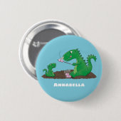 Cute dragons roasting marshmallows cartoon ronde button 5,7 cm (Voorkant /achterkant)